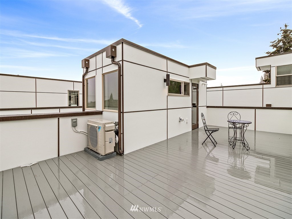 744 North 95th Street Seattle, WA 98103 - Photo 18 of 20