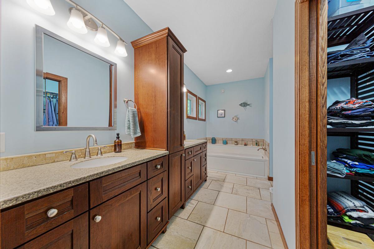 1900 Hiersche Road Faribault, MN 55021 - Photo 22 of 83