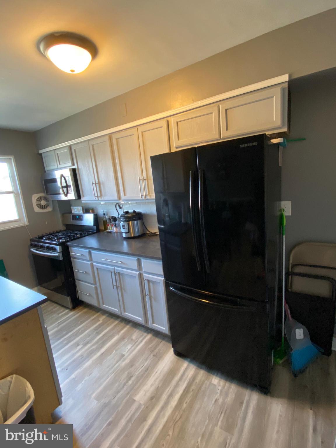 986 Masefield Road Baltimore, MD 21207 - Photo 4 of 12 Kitchen