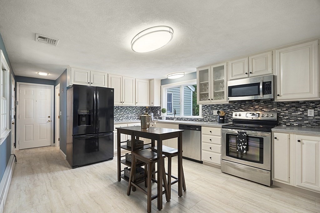 1 Fletcher Road Westford, MA 01886 - Photo 6 of 42 Gallery Image 6