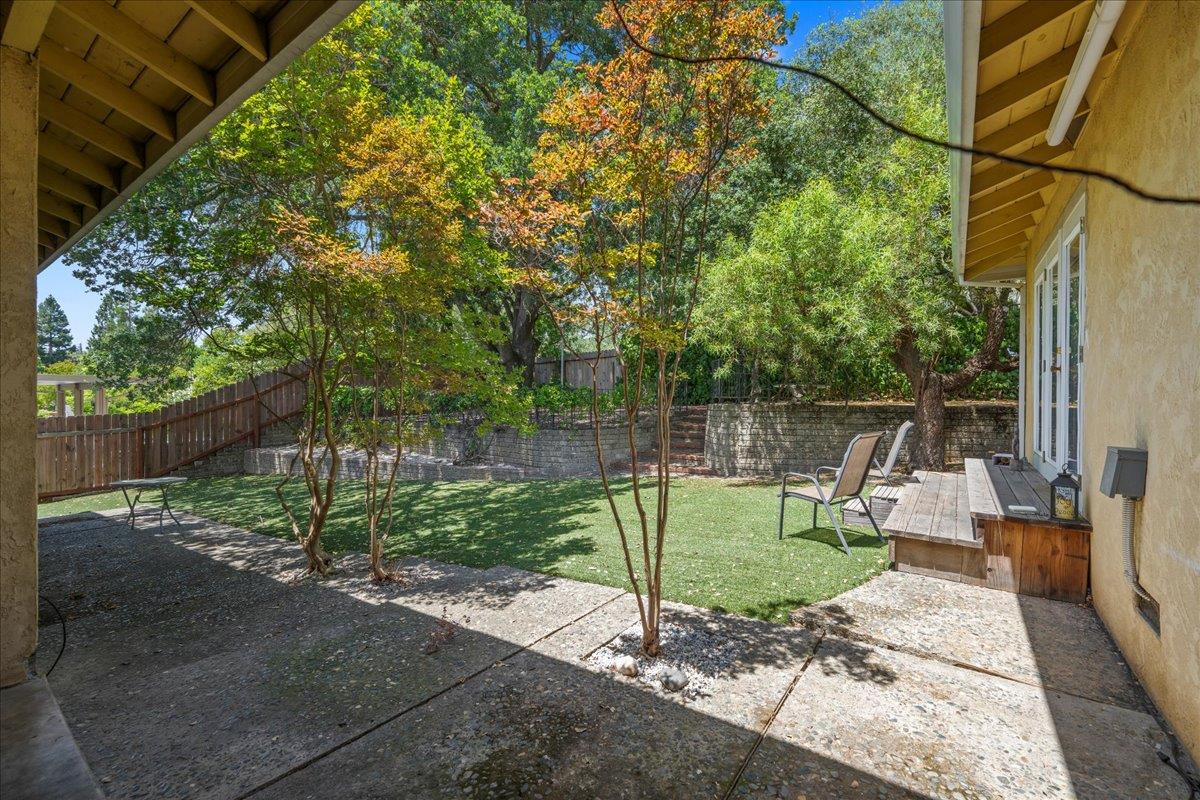 6929 Lisa Marie Way Carmichael, CA 95608 - Photo 31 of 50