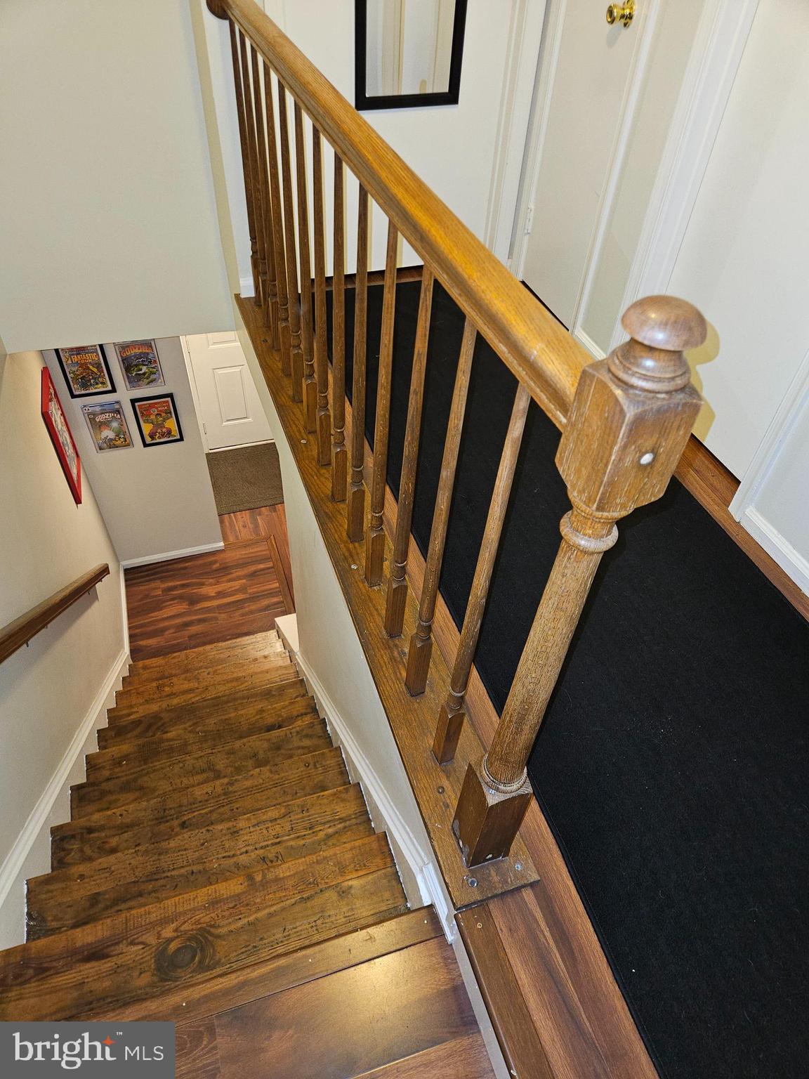 8317 Georgian Court Manassas, VA 20110 - Photo 10 of 15 a view of entryway