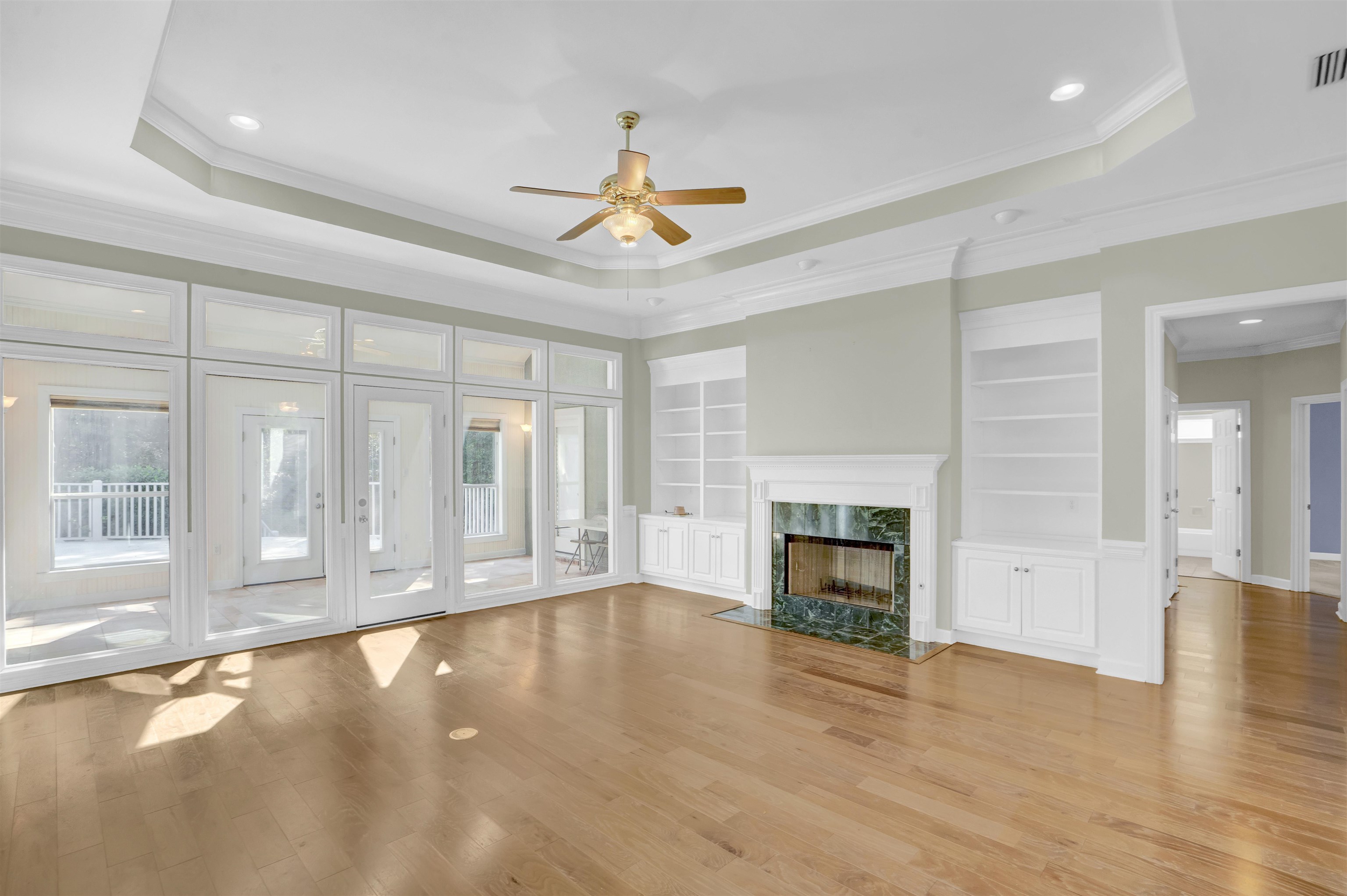 111 Beaver Dam Road Fairhope, AL 36532 - Photo 10 of 51 Living Room