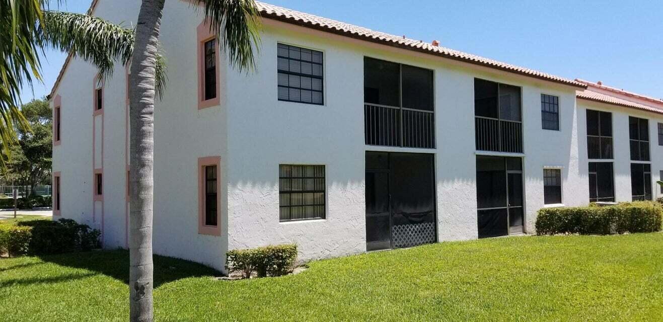 3050 Norwood Place, Unit N212 Boca Raton, FL 33431 - Photo 2 of 4 Windwood Rear