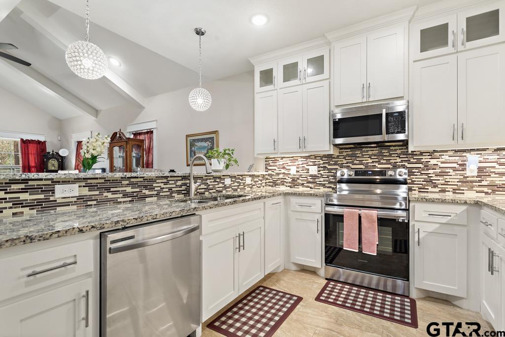 1207 South Lenox Street Tyler, TX 75701 - Photo 11 of 34