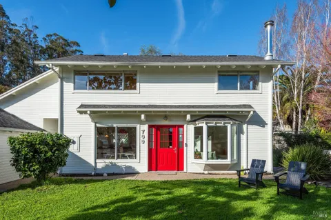 $1,375,000 | 700 B Street, Point Reyes Station, CA 94956