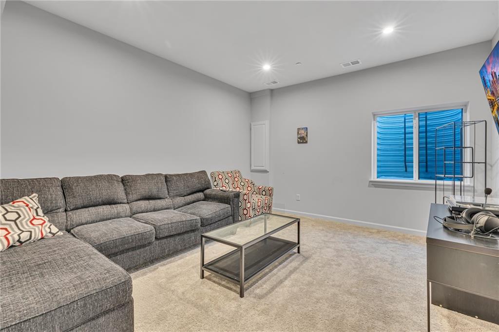119 Rivulet Place Zelienople, PA 16063 - Photo 20 of 25 a living room with furniture and window