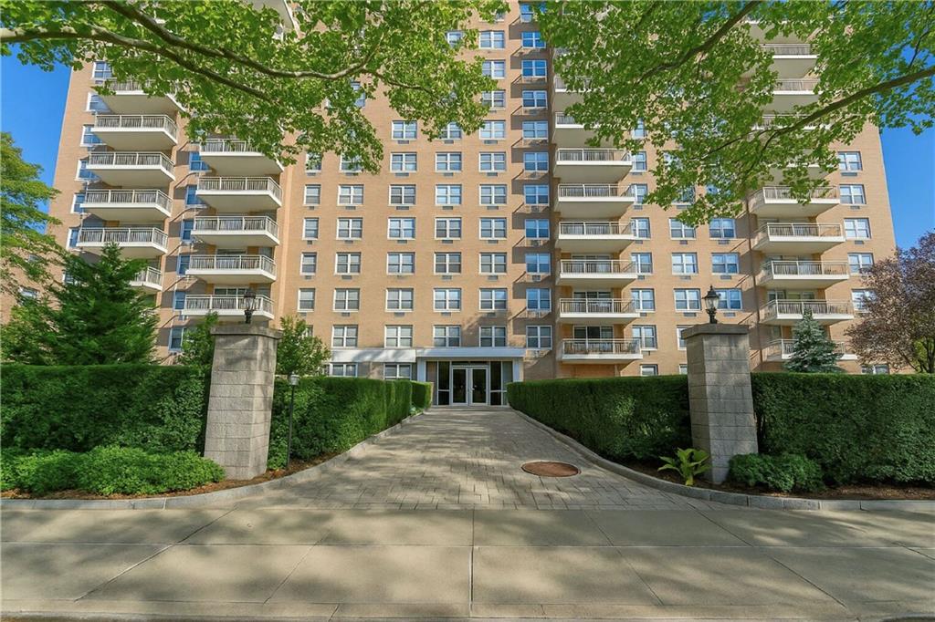 2652 Cropsey Avenue, Unit 9H Brooklyn, NY 11214 - Photo 18 of 23 a front view of a building