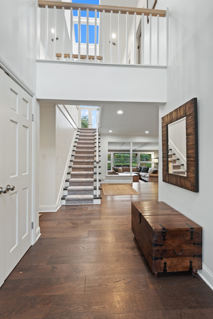 470 Voltz Road Northbrook, IL 60062 - Photo 4 of 58 a living room with furniture and a stairs