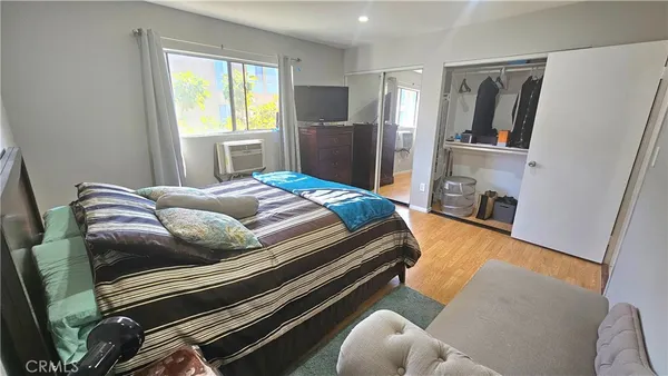 $289,900 | 17900 Sherman Way, Unit 226, Reseda, CA 91335