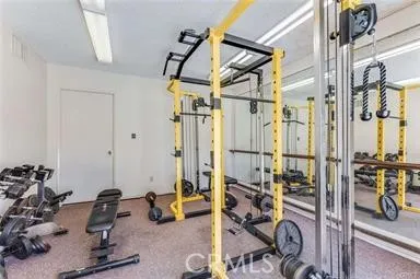 $289,900 | 17900 Sherman Way, Unit 226, Reseda, CA 91335