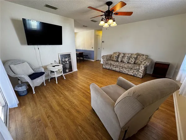 $1,500 | 1218 Pompano Lane, Lady Lake, FL 32159