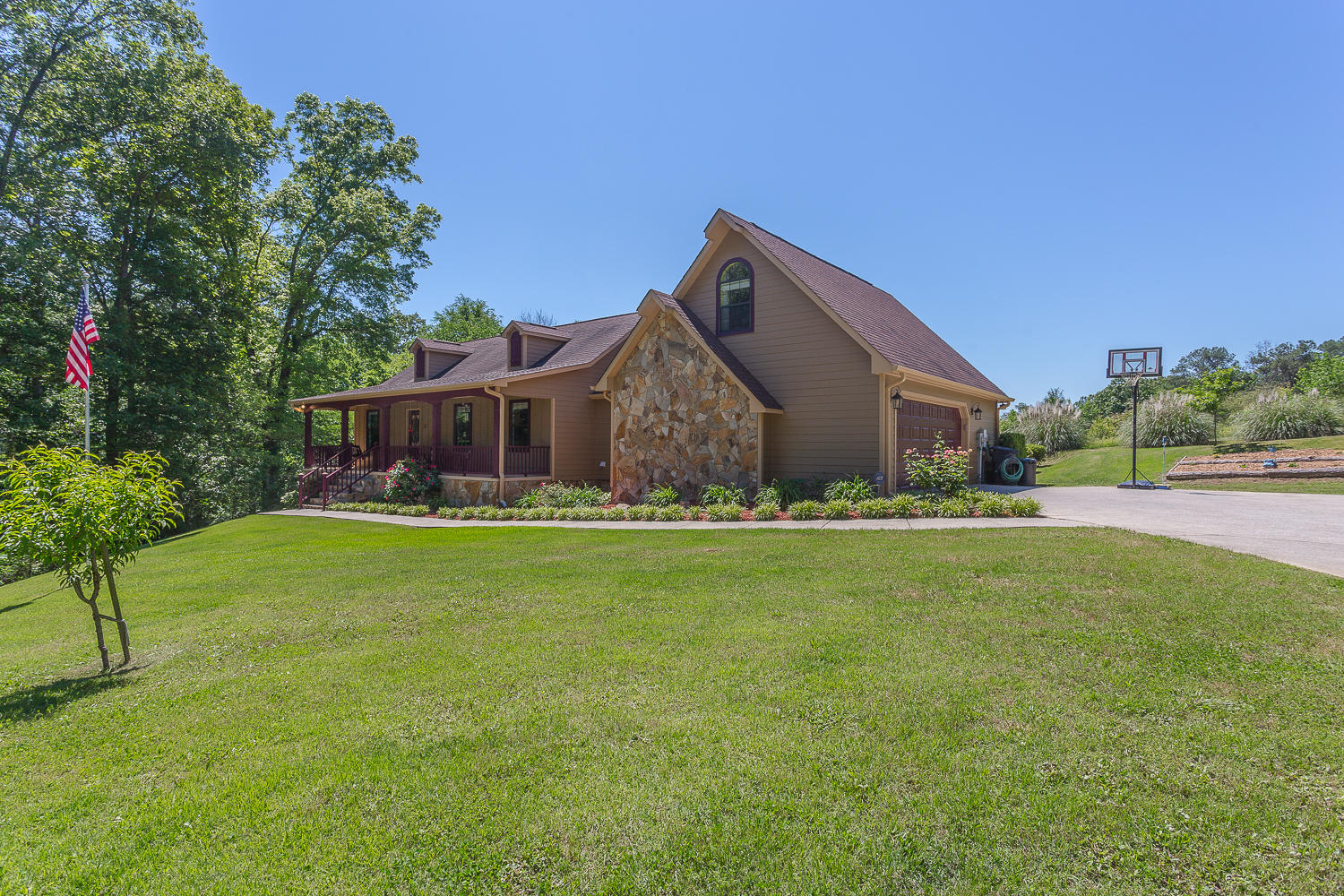 125 Raintree Lane Ringgold, GA 30736 - Photo 2 of 47 125 Rain Tree-4