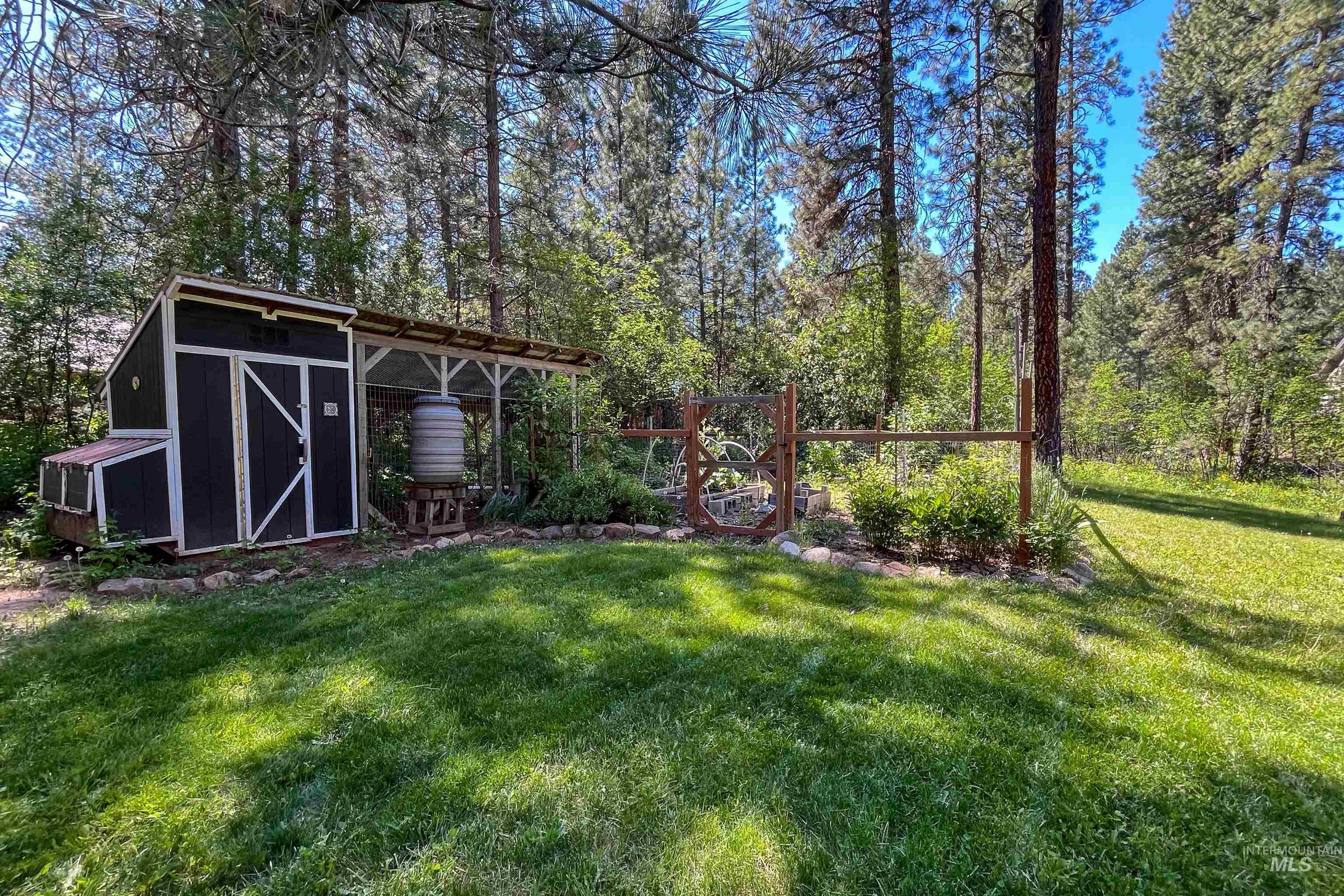 131 Valley High Road Garden Valley, ID 83622 - Photo 8 of 42
