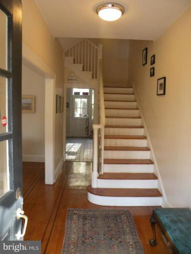 3907 Cloverhill Road Baltimore, MD 21218 - Photo 17 of 25 Entrance / Foyer