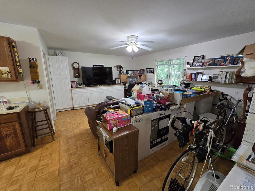 44611 Harris Road Belleville, MI 48111 - Photo 12 of 26