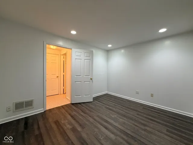 $3,400 | 1351 Woodpond N Roundabout, Carmel, IN 46033