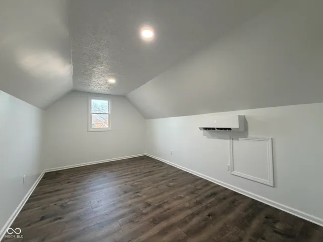 $3,400 | 1351 Woodpond N Roundabout, Carmel, IN 46033