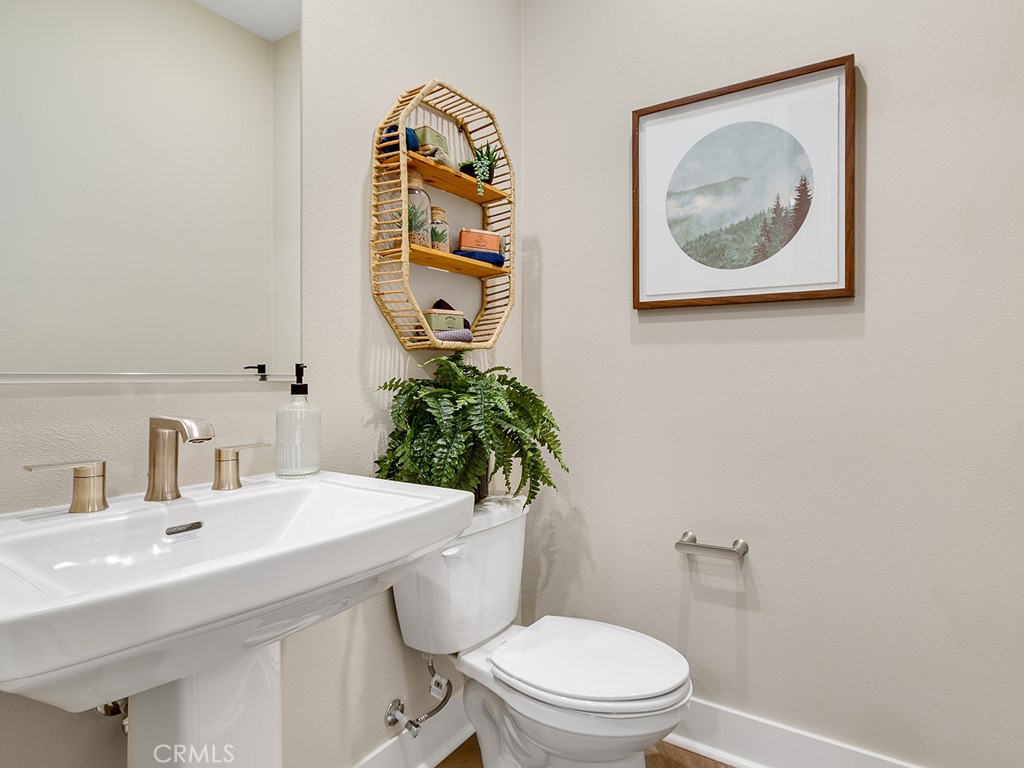 28726 Old Spgs Road Castaic, CA 91384 - Photo 9 of 42