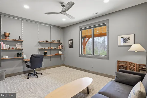 $849,000 | 777 Wildlife Drive, Lost City, WV 26810