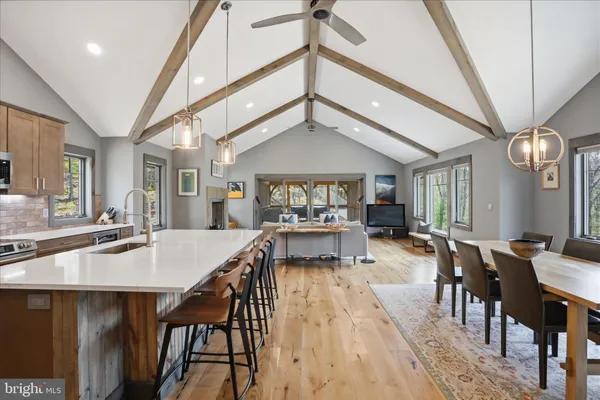$849,000 | 777 Wildlife Drive, Lost City, WV 26810