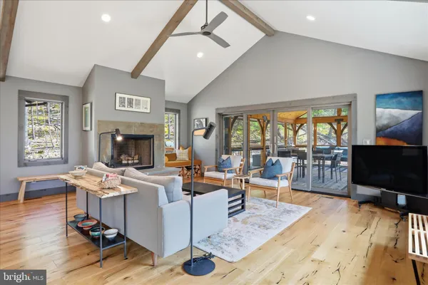 $849,000 | 777 Wildlife Drive, Lost City, WV 26810