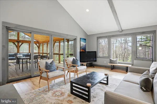 $849,000 | 777 Wildlife Drive, Lost City, WV 26810