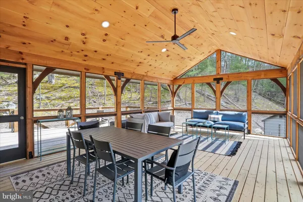 $849,000 | 777 Wildlife Drive, Lost City, WV 26810