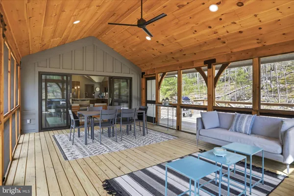 $849,000 | 777 Wildlife Drive, Lost City, WV 26810