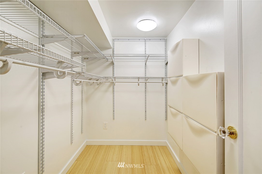 1122 North 77th Street Seattle, WA 98103 - Photo 22 of 37 Gallery Image 22