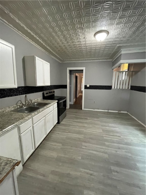 75 Arnett Boulevard Rochester, NY 14611 - Photo 9 of 14