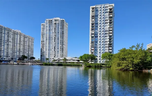$3,500 | 2750 Northeast 183rd Street, Unit 1405, Aventura, FL 33160