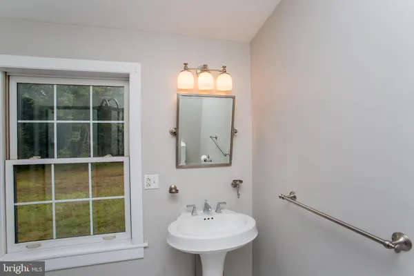 $3,950 | 2170 Daniel Bray Highway, Stockton, NJ 08559