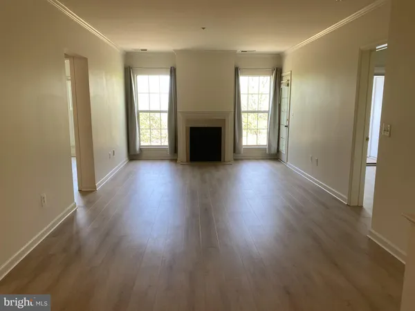$2,950 | 7000 Falls Reach Drive, Unit 309, Falls Church, VA 22043