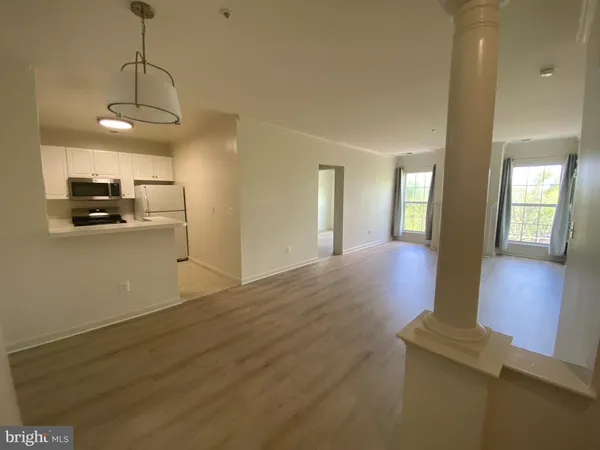 $2,950 | 7000 Falls Reach Drive, Unit 309, Falls Church, VA 22043
