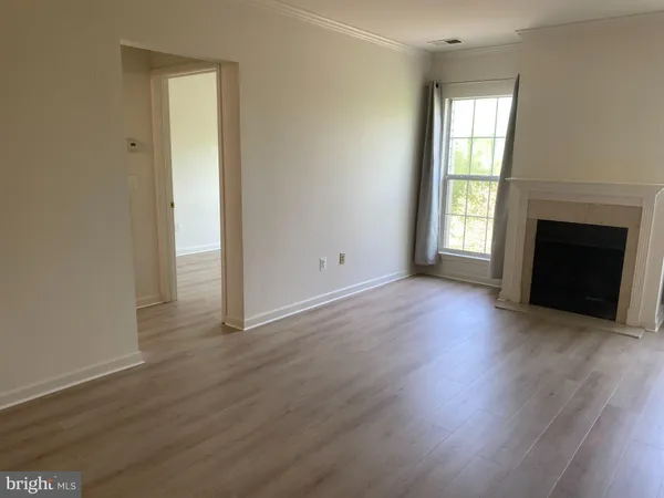 $2,950 | 7000 Falls Reach Drive, Unit 309, Falls Church, VA 22043