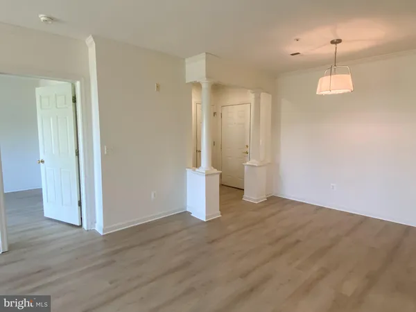 $2,950 | 7000 Falls Reach Drive, Unit 309, Falls Church, VA 22043