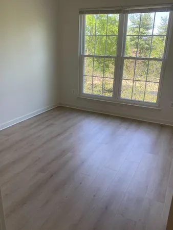 $2,950 | 7000 Falls Reach Drive, Unit 309, Falls Church, VA 22043