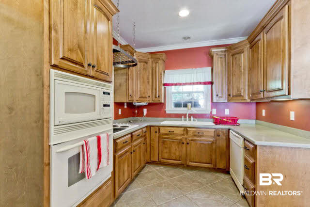 11785 Old Shipyard Road Coden, AL 36523 - Photo 9 of 30 Kitchen