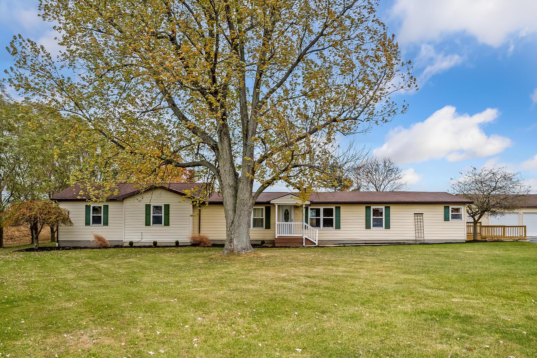 2-web-or-mls-2572 Lee Rd-102