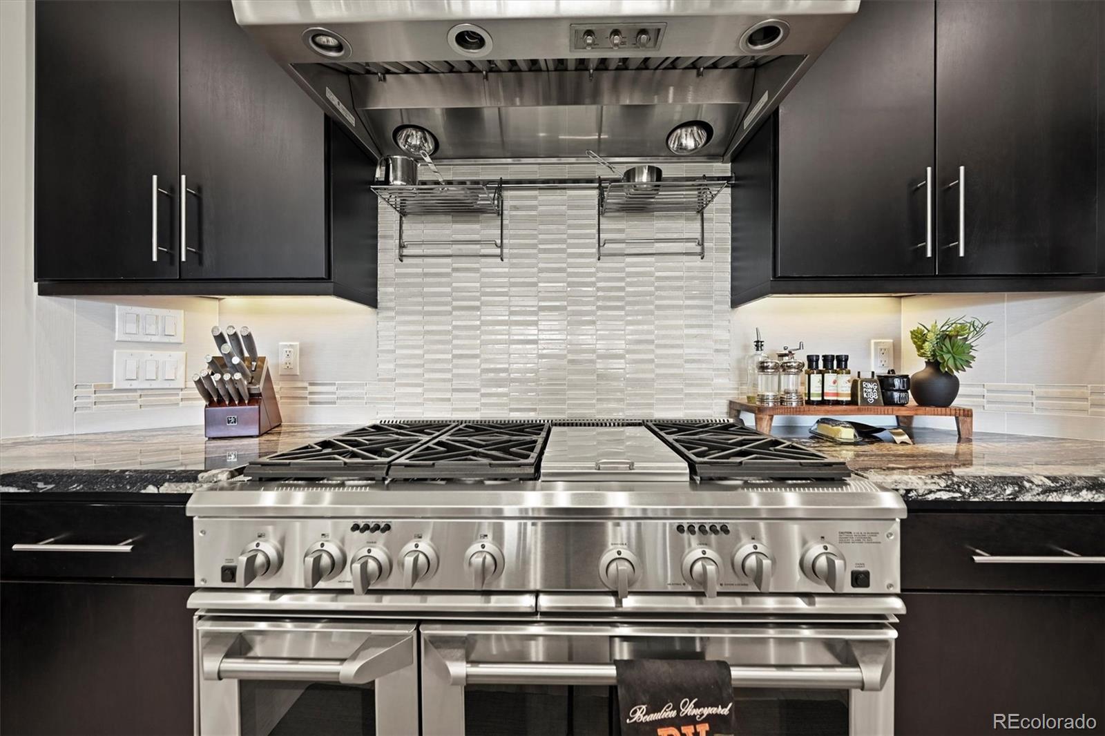 1287 Buffalo Ridge Road Castle Pines, CO 80108 - Photo 14 of 48