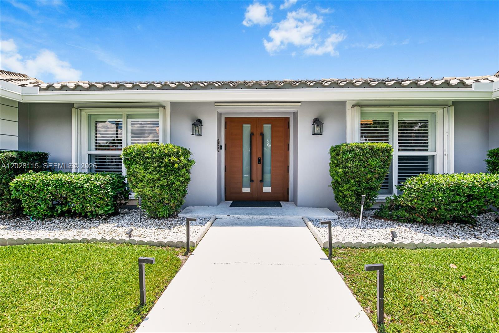 9800 Weathervane Manor Plantation, FL 33324 - Photo 6 of 58