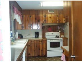 4310 Stagecoach Road Kingsport, TN 37664 - Photo 8 of 12 Kitchen