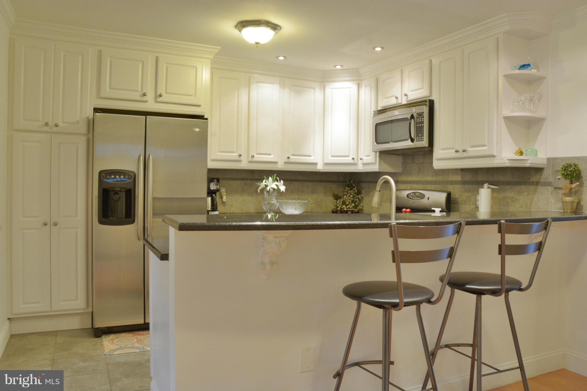6817 Ontario Street Springfield, VA 22152 - Photo 14 of 30 Kitchen