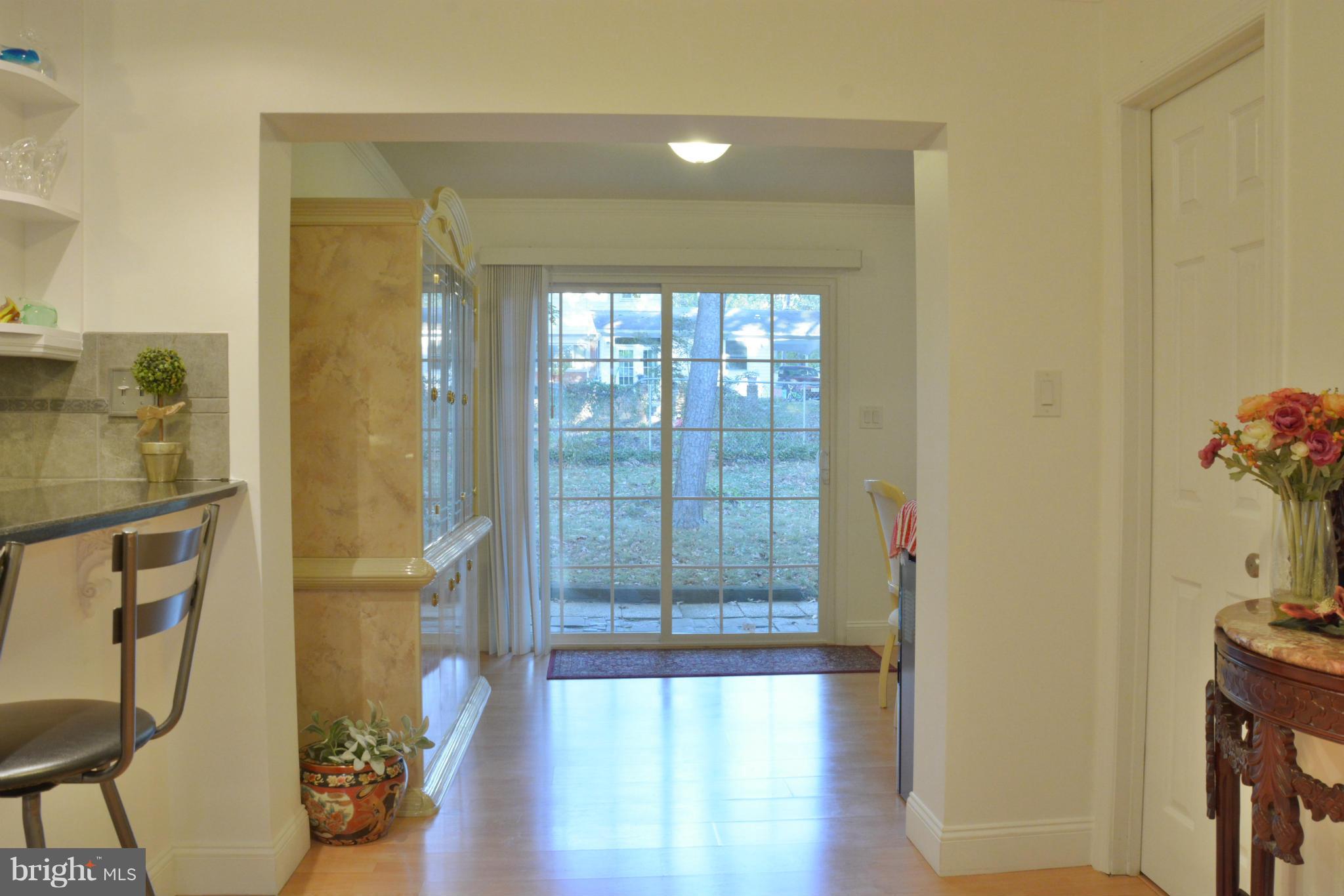 6817 Ontario Street Springfield, VA 22152 - Photo 15 of 30 Dining Room