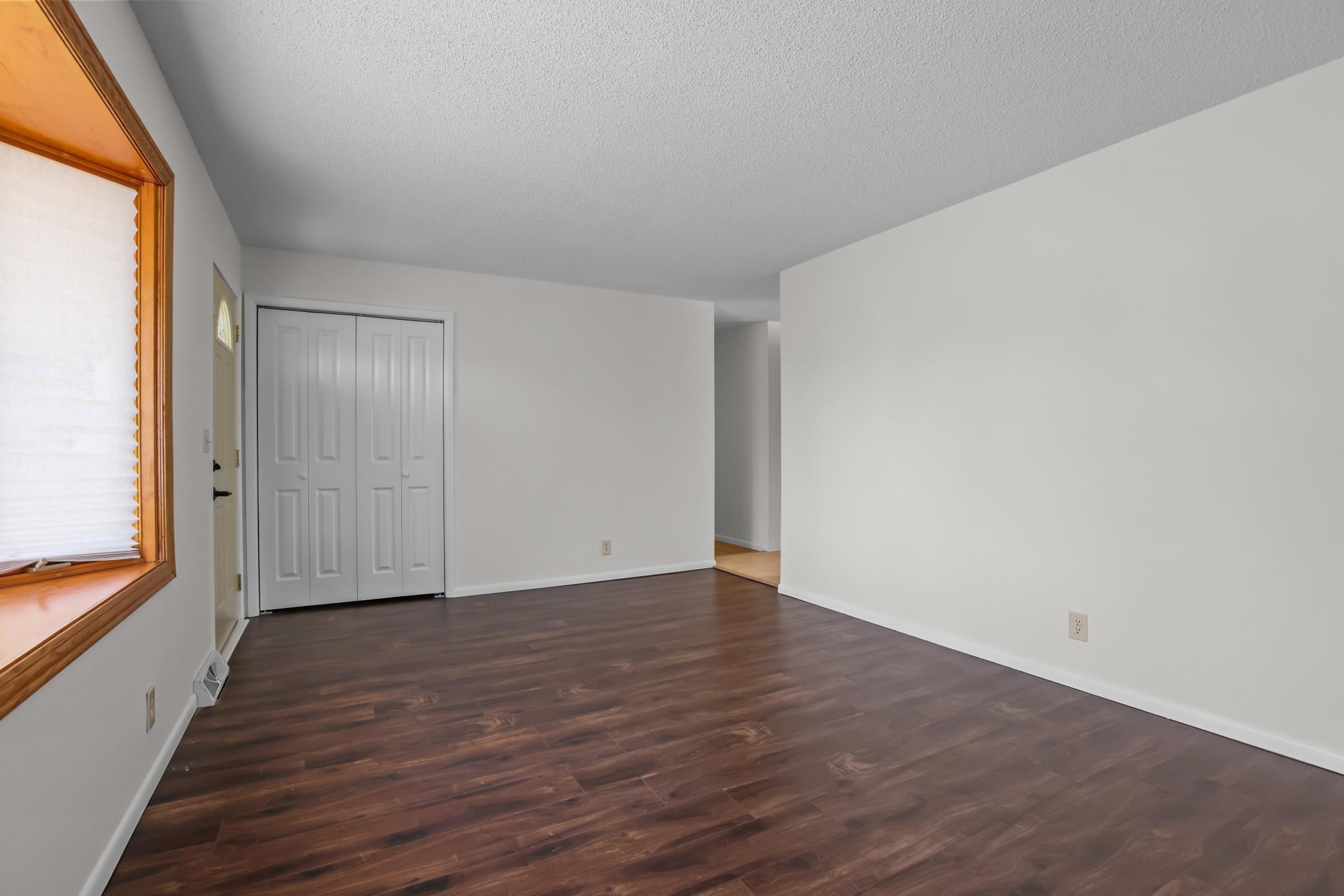 5492 Altura Road Northeast Fridley, MN 55421 - Photo 15 of 50 Gallery Image 15