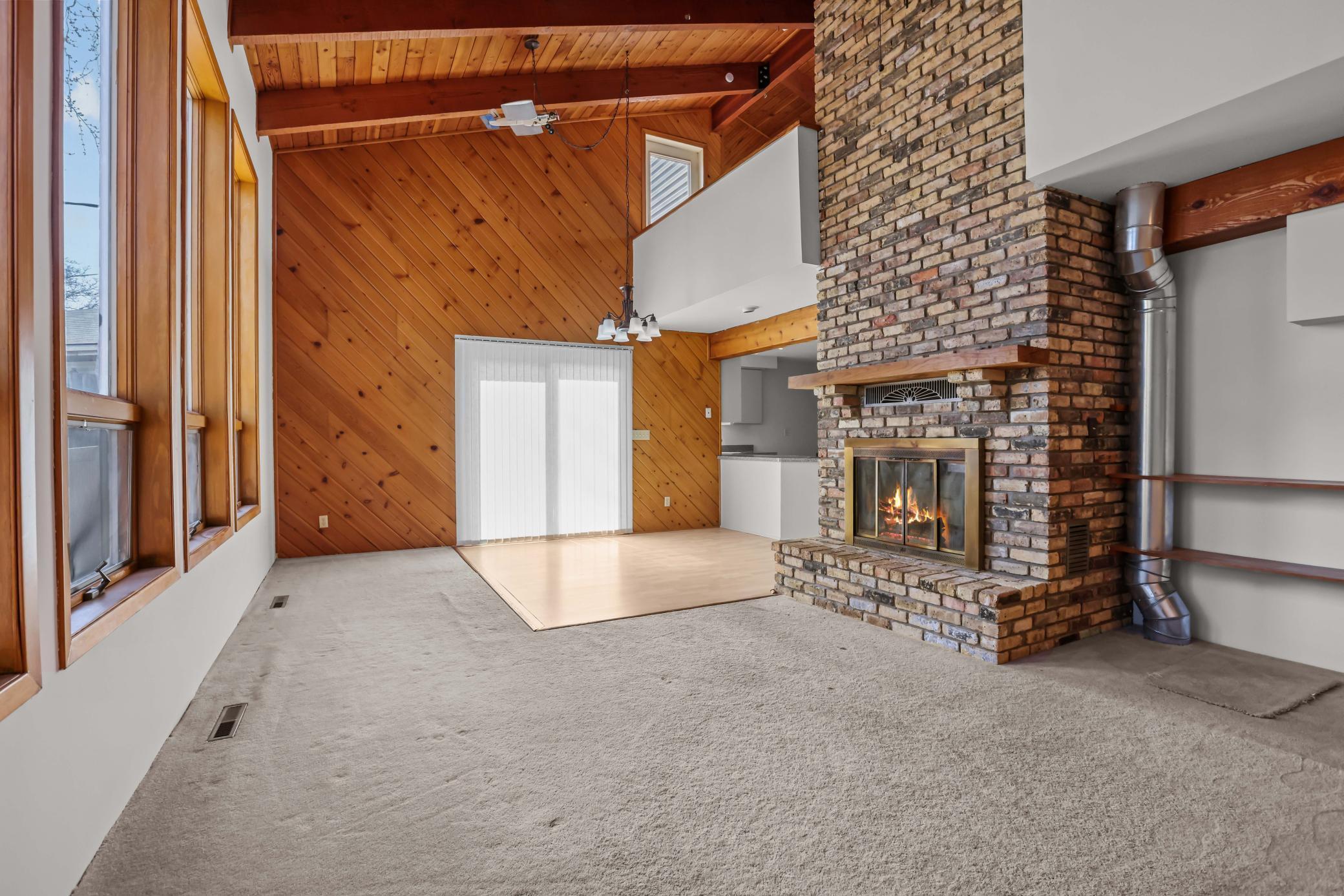 5492 Altura Road Northeast Fridley, MN 55421 - Photo 8 of 50 Gallery Image 8