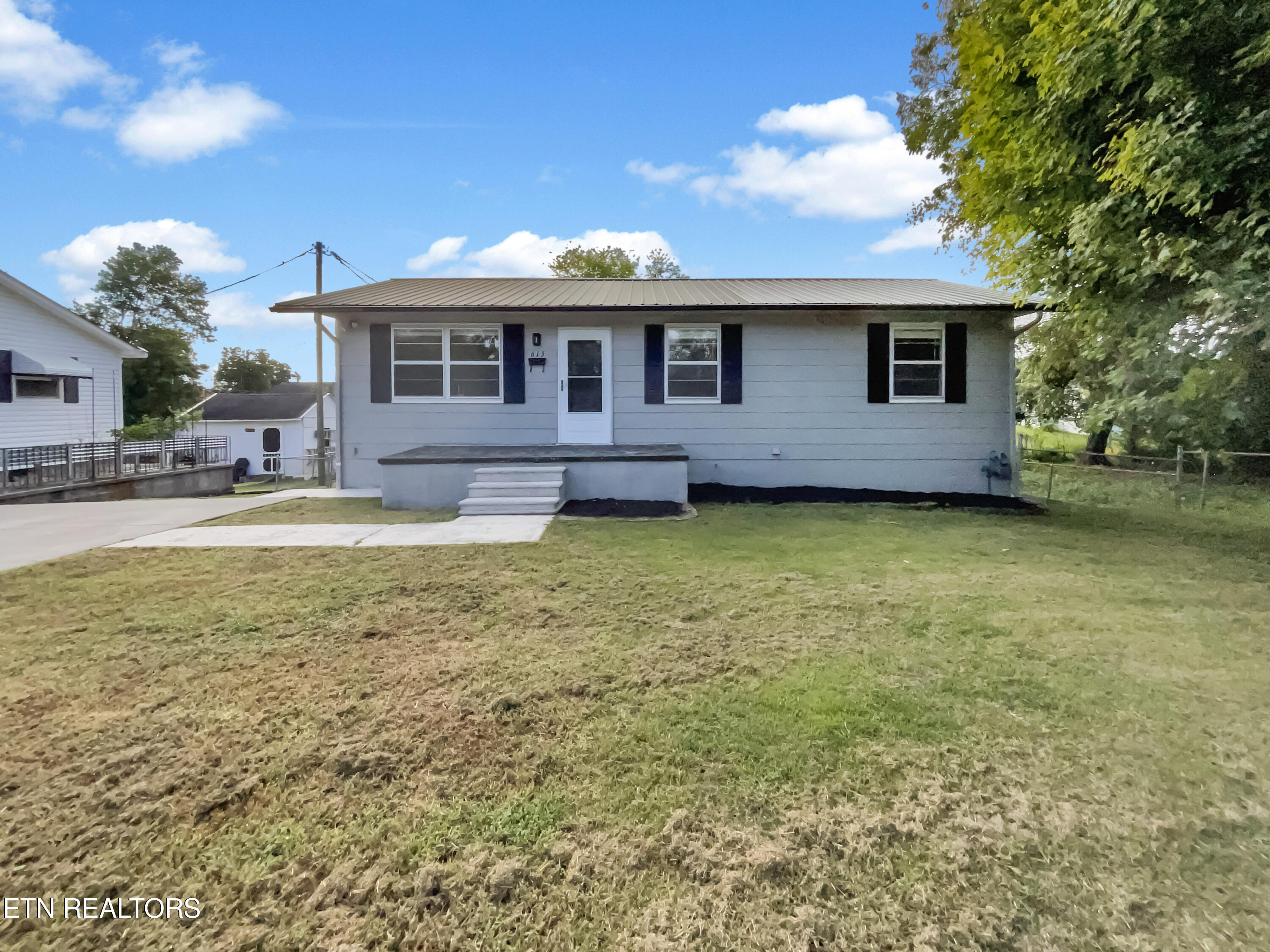 615 Slover Street Clinton, TN 37716 - Photo 1 of 25 listing_0