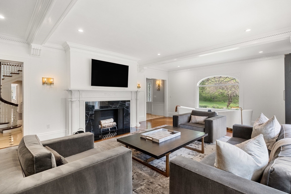 24 Phillips Street Andover, MA 01810 - Photo 7 of 42