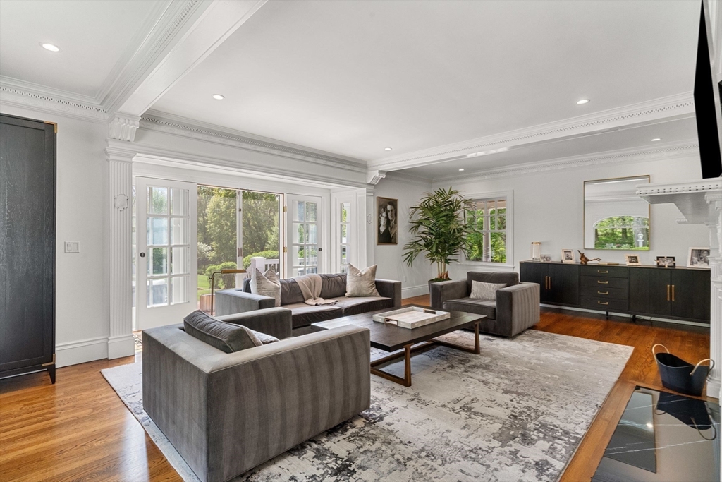 24 Phillips Street Andover, MA 01810 - Photo 8 of 42